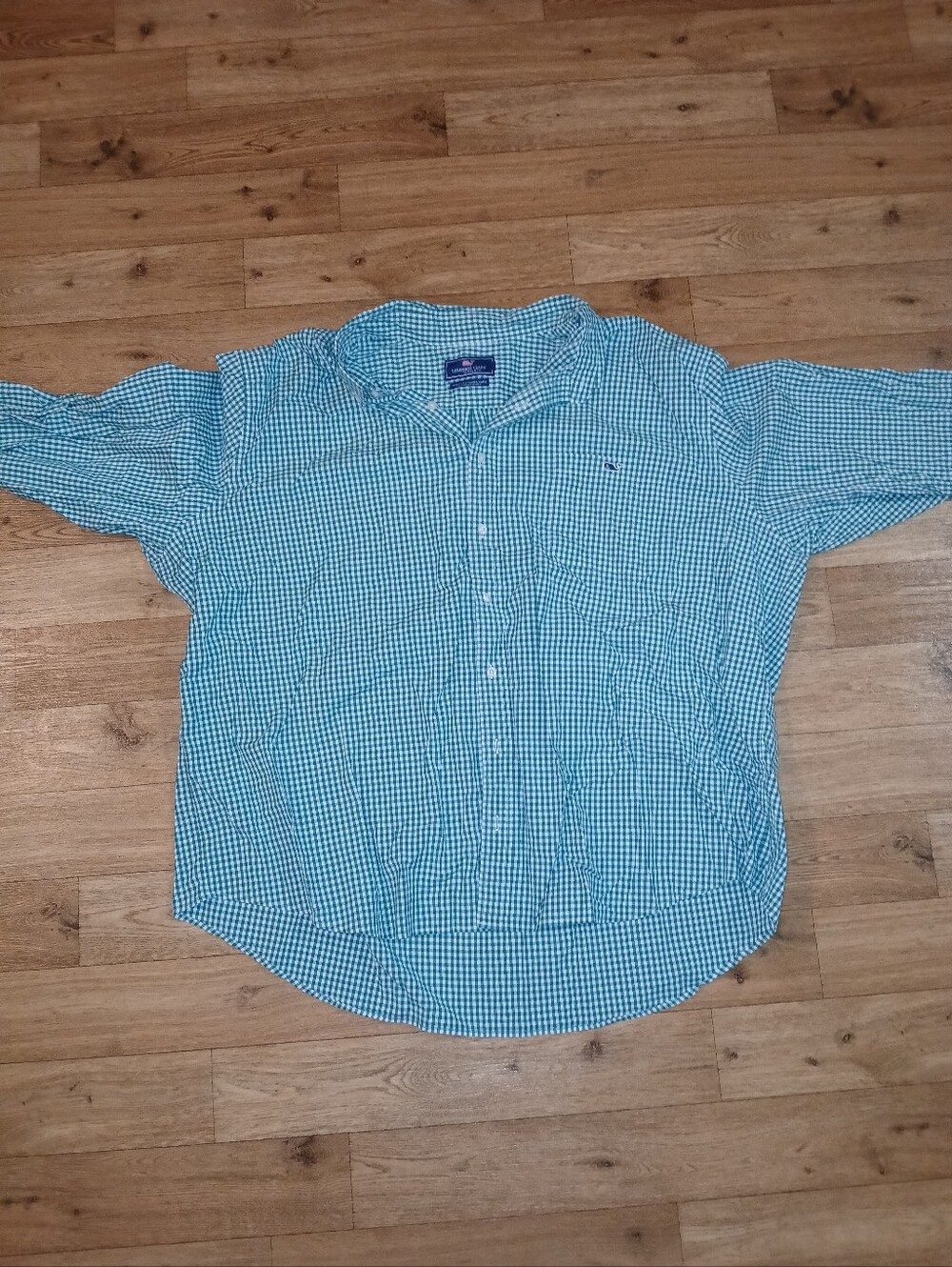 Vineyardvines   Green and White Checked Casual Button-Down Shirt